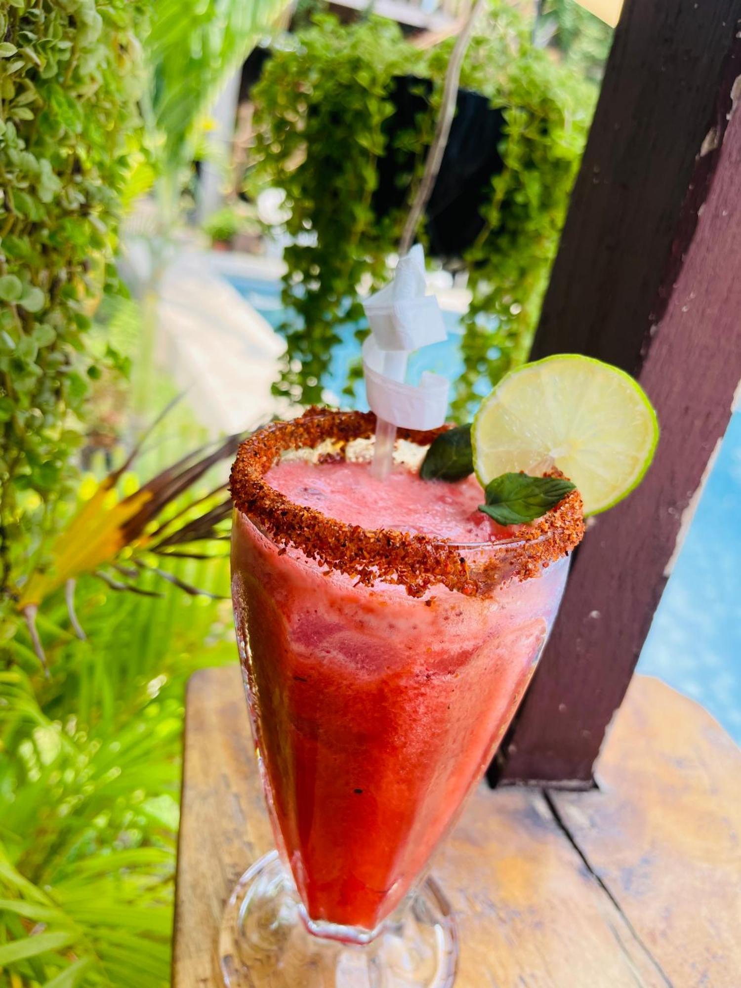 Copacabana Restaurante Sv Ла-Либертад Экстерьер фото